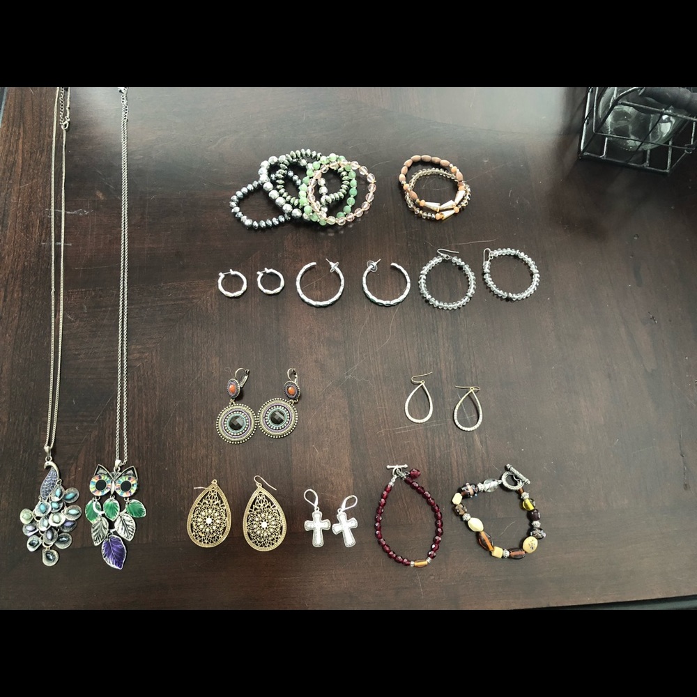 Jewelry - Picture 4 of 4